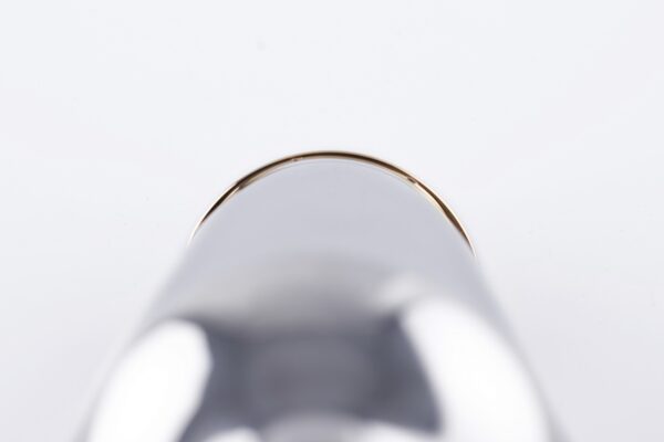 Detail of Silver Glossy Wine bottle cover