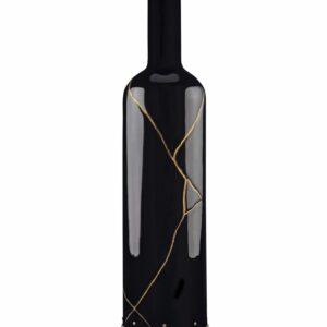 Kintsugi Wine - Japan Memories: elegant black wine bottle cover inspired by the Japanese art of Kintsugi, with delicate gold cracks enhancing its surface, symbolizing beauty in imperfection and the value of unique stories