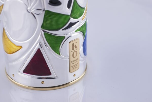 Detail of the Champagne bottle cover "Incontro"