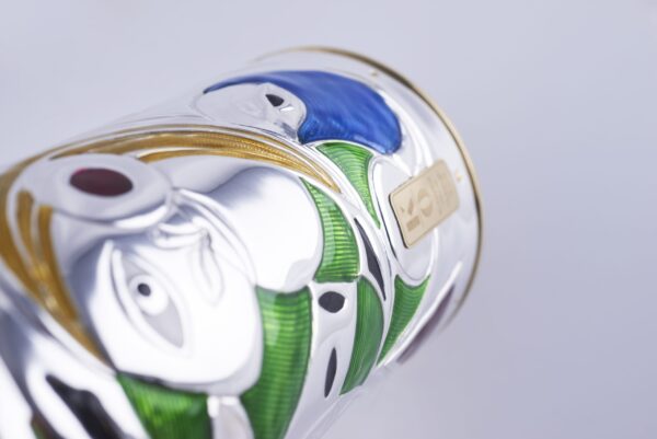 Detail of the Champagne bottle cover "Incontro"