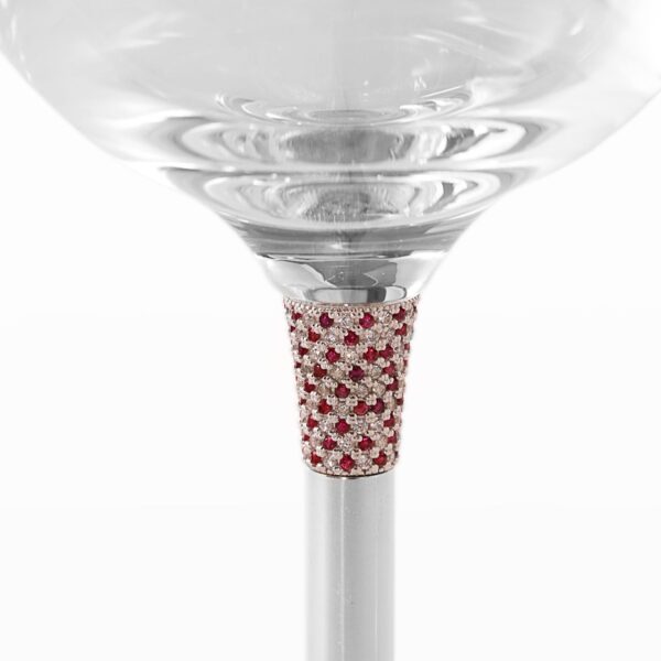 Taster Wine Stardust diamond custom detail