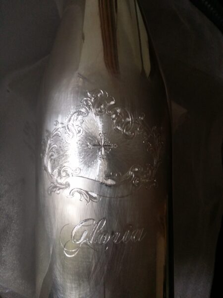 Gloria Champagne Bottle Cover detail of the craftsmanship