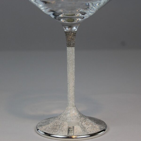 Stardust wine glasses detail